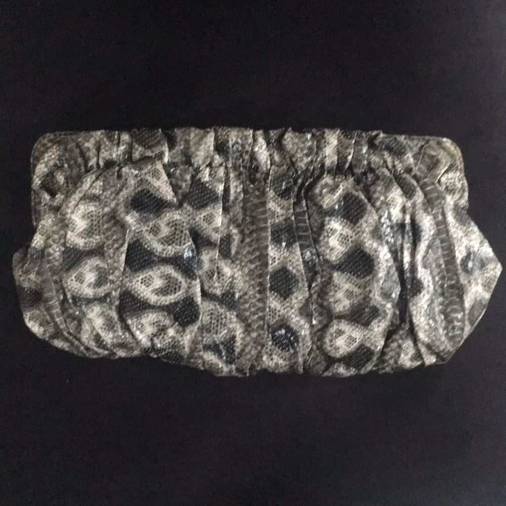 EXPRESS Lizard Clutch - Picture 4 of 4